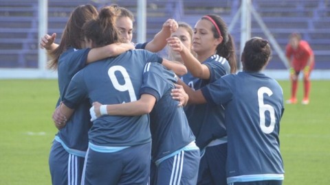 Victoria Argentina en la vuelta del fútbol femenino
